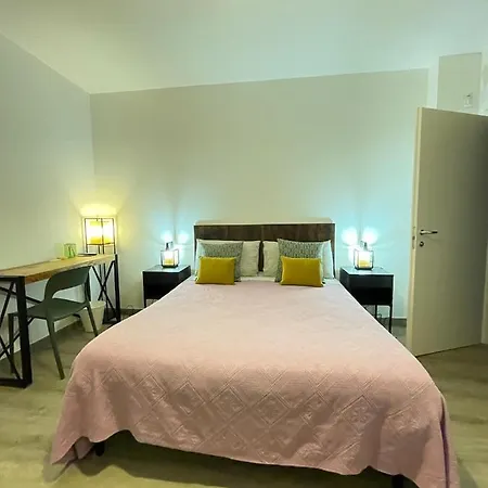 Apartament Smart Gold Elegant Style