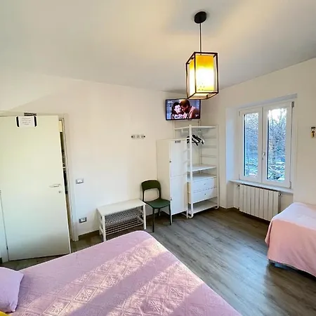 Smart Gold Elegant Style