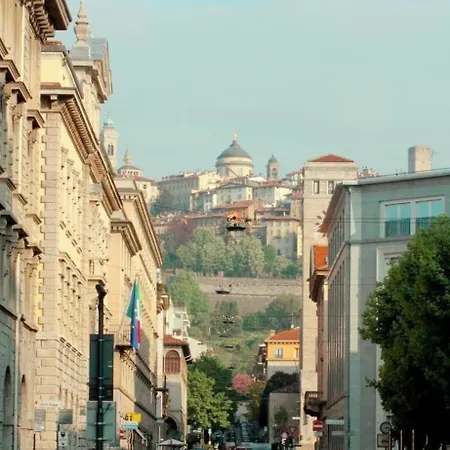 Apartament Smart Gold Elegant Style Bergamo