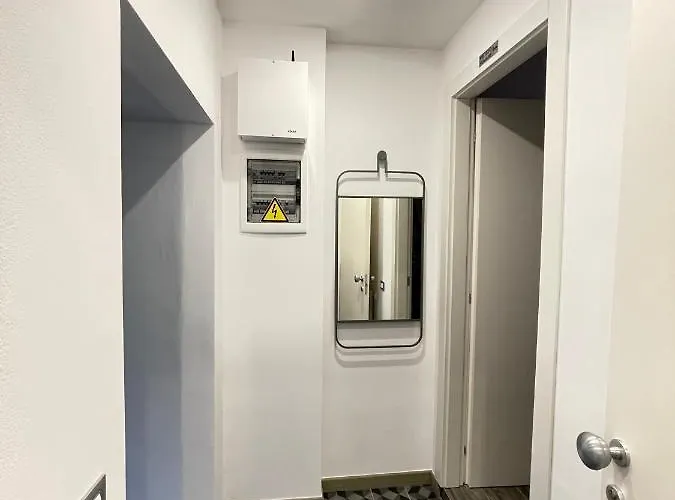 Smart Gold Elegant Style *