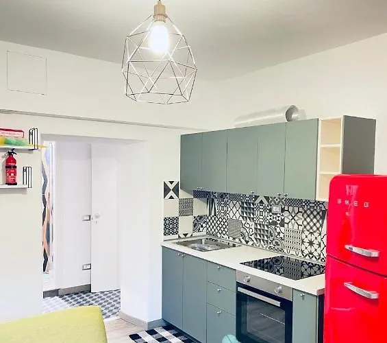 Smart Gold Elegant Style *