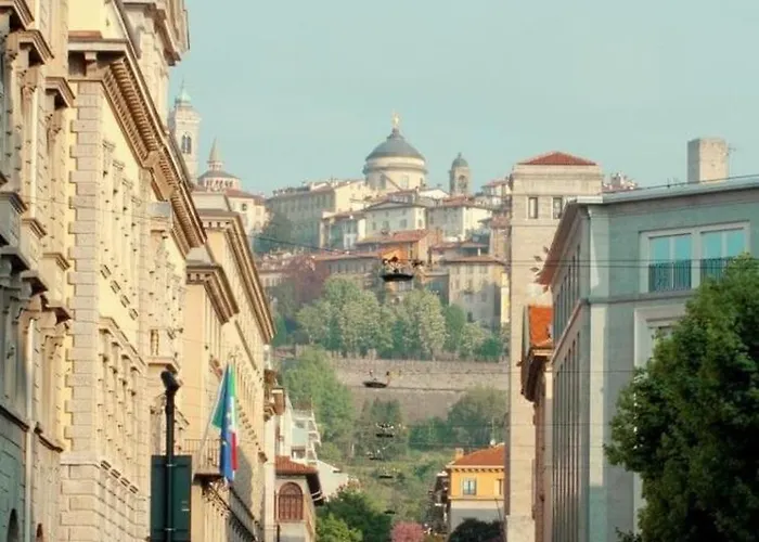 Appartement Smart Gold Elegant Style Bergamo